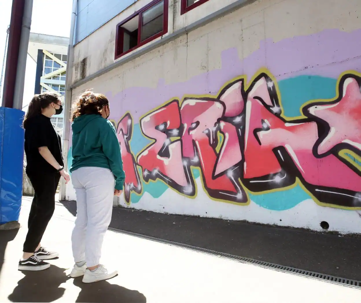 Un grafiti por la igualdad | El Comercio: Diario de Asturias