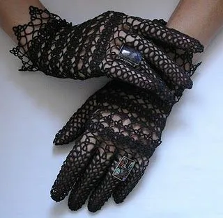 Guantes Frivolite. Estos le encantarían a Dita von Teese