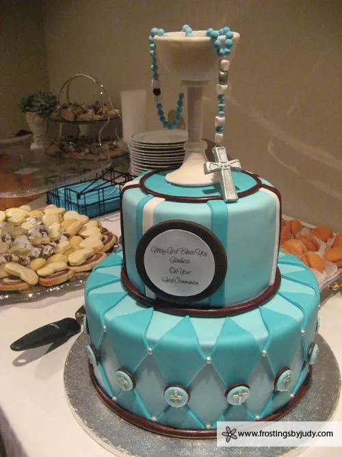 Gumpaste Rosary | bautizo y primera comunion cakes | Pinterest