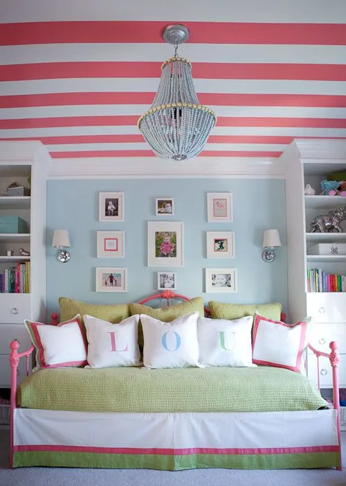 Habitación para niñas con cielorraso a rayas - Decoracion