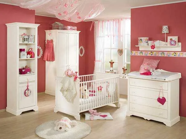 HABITACIONES DE BEBÉ CON PAREDES COLOR ROSA | DORMITORIOS CON ESTILO