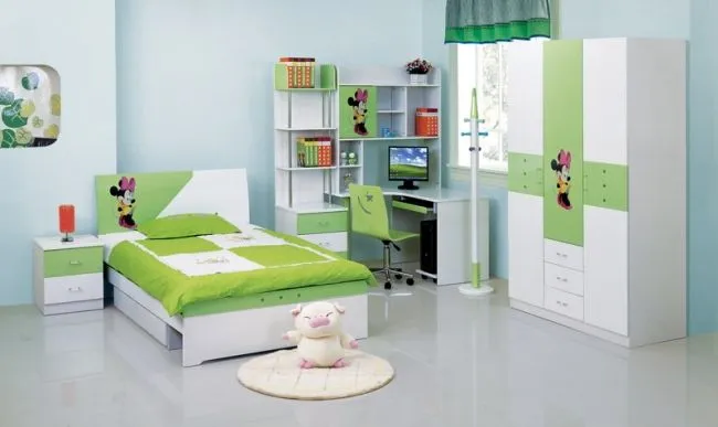 Habitaciones con estilo: HABITACIÓN DE NIÑA COLOR CELESTE