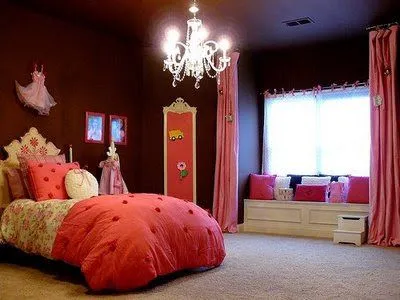 HABITACIONES DE PRINCESAS CON CASTILLOS Sleeping Beauty Castle Bed ...