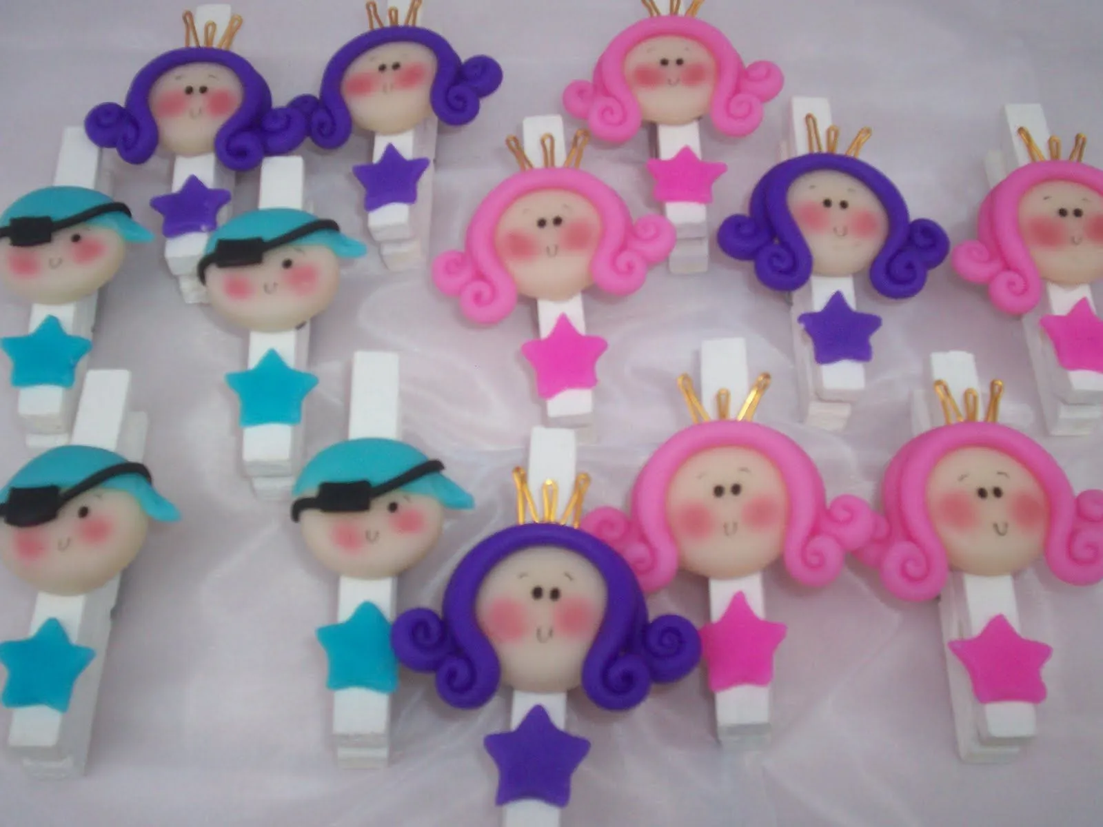 Hadas y Souvenirs en Porcelana Fria: BROCHES IMANES DE PRINCESAS Y ...