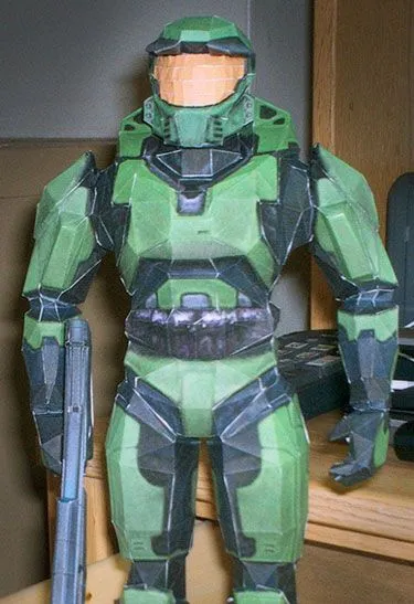 Halo's Master Chief in Papercraft | Papercrafty