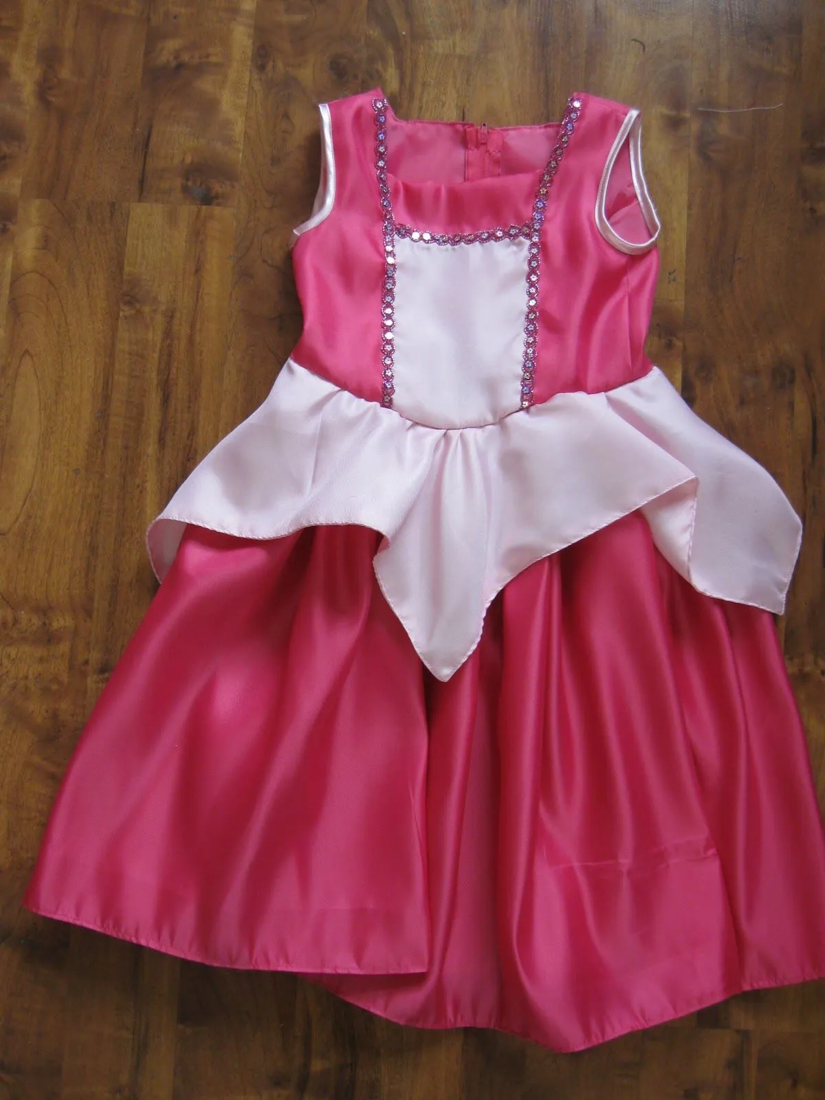 Handy Mom: Vestido Aurora La bella durmiente