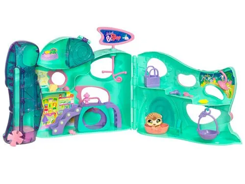 Hasbro Littlest Pet Shop Playful Paws Pet Daycare: Packs Big Fun ...