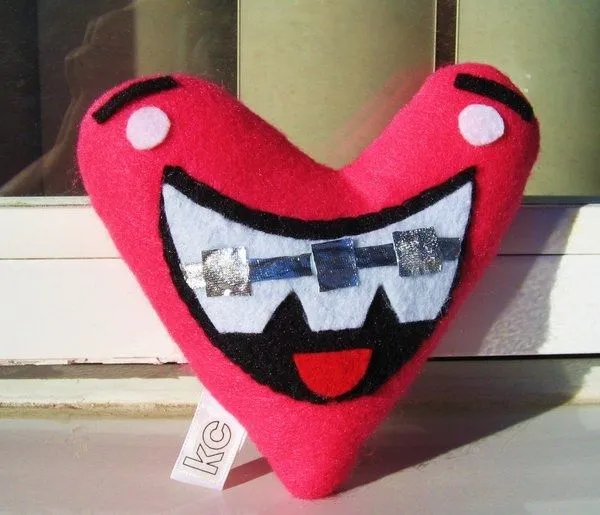 I heart braces pillow....how arts and crafty! | Famous braces ...