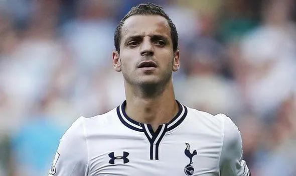 Heartbroken Roberto Soldado salutes Spurs fans for their support ...