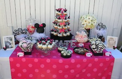 Heavenly Blooms: Kate's Minnie Mouse Birthday Party