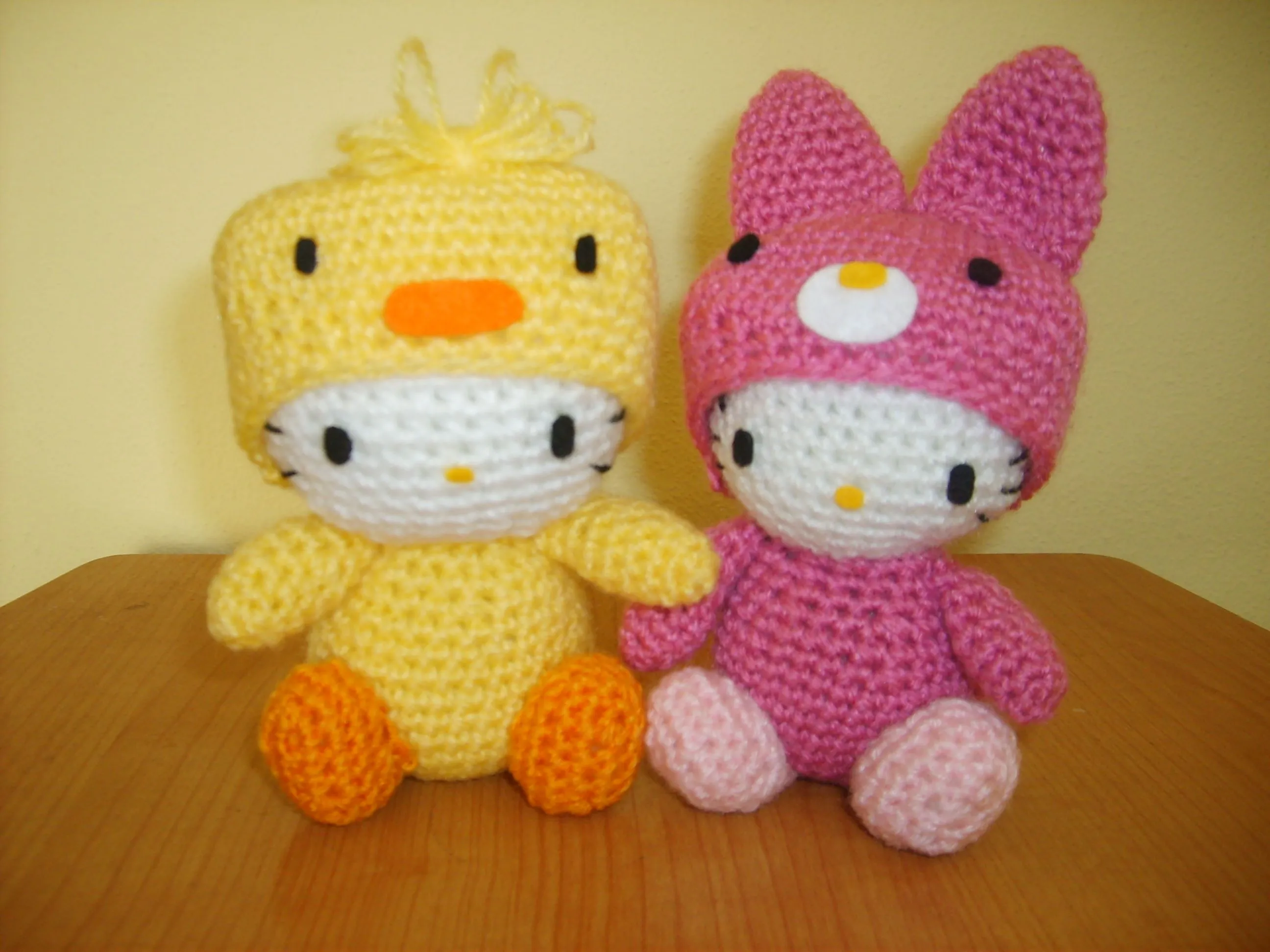 Crochet Chicken Hello Kitty & Rabbit Hello Kitty amigurumi ...