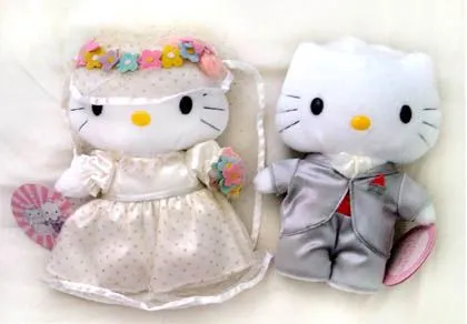 Hello Kitty Romantic Wedding Couple | Cheap Sale Singapore!