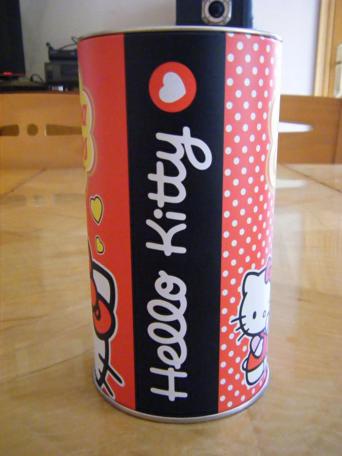 Hello Mayi!!!: Lata de Chupa Chups de Hello Kitty