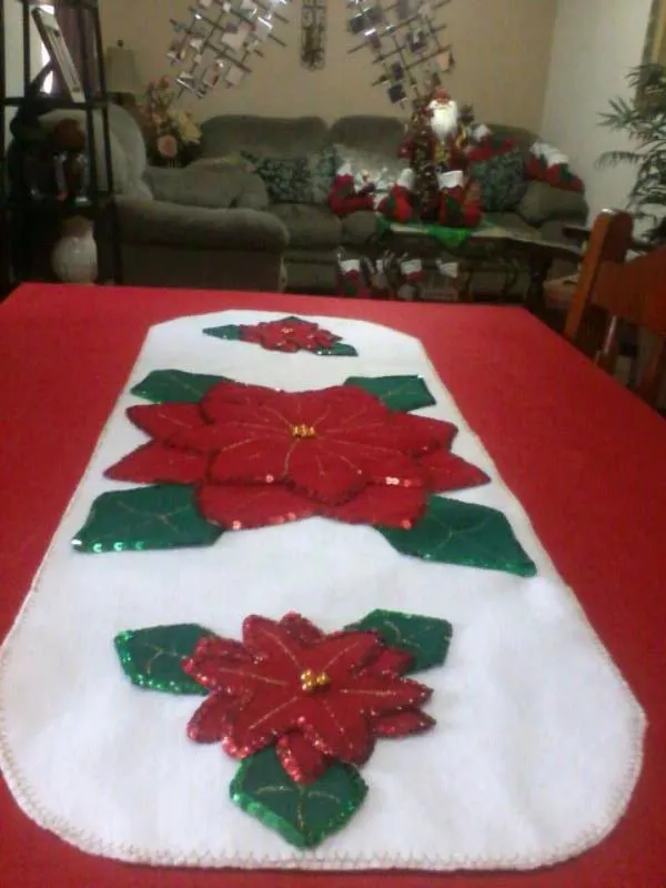 Yo lo hice' Detalles: Camino de mesa Navideño