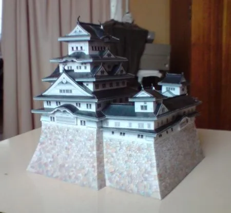  ... himeji de japon para construir en papercraft lo que veis en la maqueta