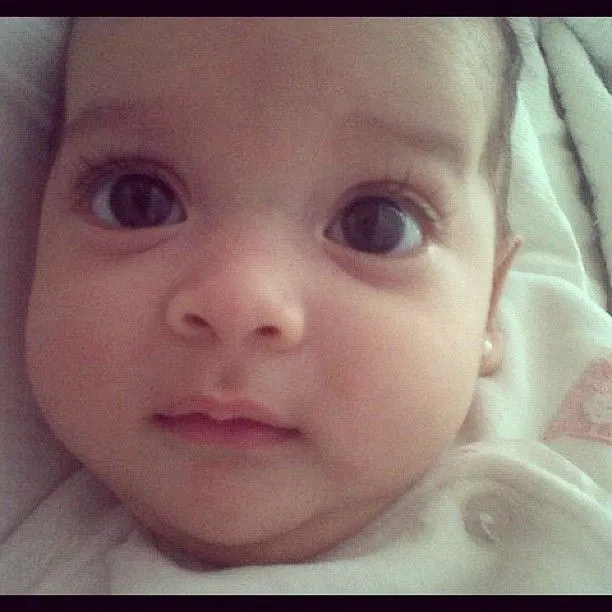 Hola soy Agustina y tengo los ojos mas grandes del mundo <3<3 ...