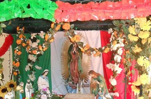 HOLA NECESITO IDEAS, COMO ARREGLAR ALTAR A LA VIRGEN DE GUADALUPE