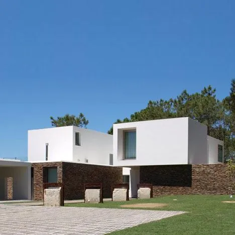 House in Meco by Jorge Mealha Arquitecto - Dezeen