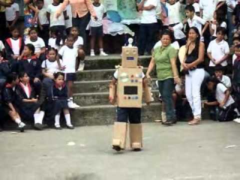 Como hacer un disfraz de robot con cajas de carton - Imagui