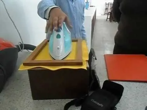 Termoformadora Casera (I:E:Santa Rosa de Lima V.E.S.) - YouTube