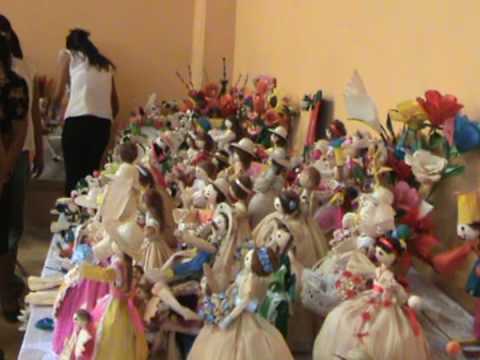 Artesanias con hoja de maiz - Xochiltepec Puebla - YouTube