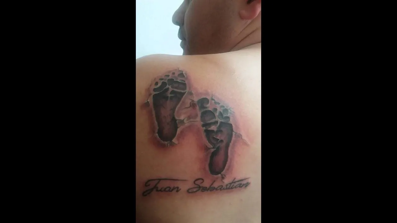 huellas bebe tattoo - YouTube