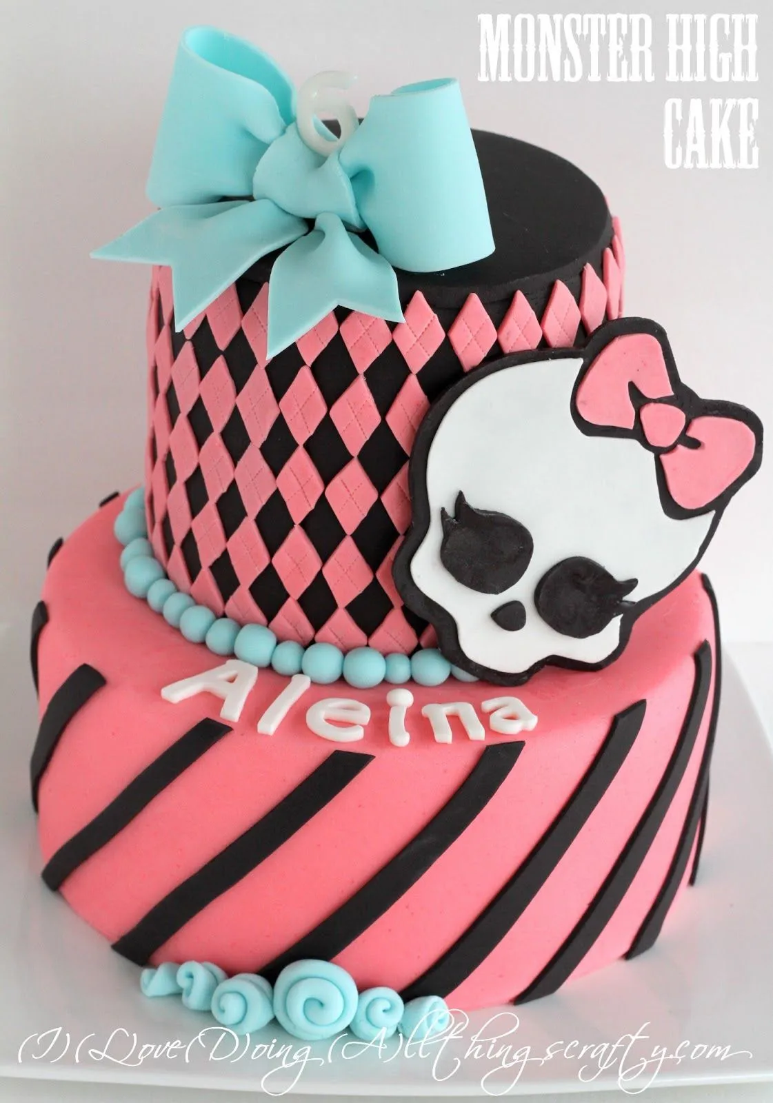 I) (L)ove (D)oing (A)ll Things Crafty!: Monster High Cake for Aleina