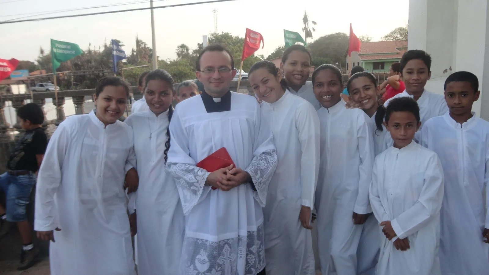 Ilha Católica de Santa Isabel: Mensagem de Despedida Para o Padre ...