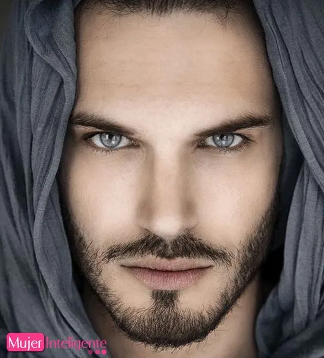 Imagen - Chico-barba-arabe-guapo-ojos-azules-lindos (1).jpg ...