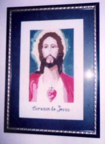 Imagen corazon de jesus en punto de cruz - grupos.emagister.com