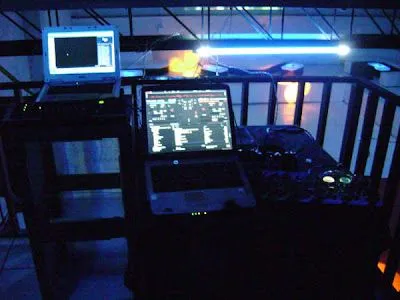 La Imagen de tu Evento: Cabina DJ bodega SUNSET lounge