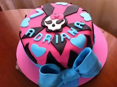 Tarta Monster High « LOS DULCES DE CAROL