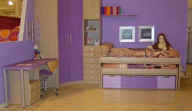 Decorar una habitación de color morado