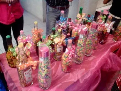 Decoración de botellas de vidrio con dulces - Imagui