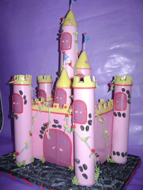 Imagenes de castillos de la barbie en torta - Imagui