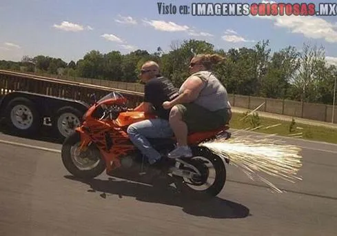 imagenes chistosas fb: Como Los Gordos Handan En Moto