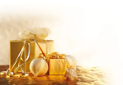 Banco de Imágenes Gratis .COM: Adornos navideños en color dorado ...