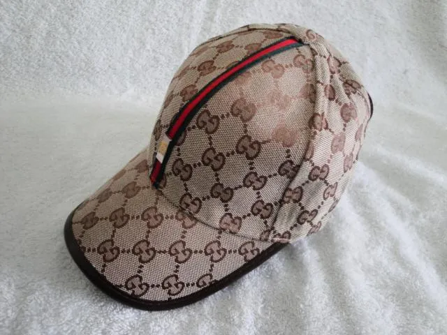 Imágenes de GORRAS BURBERRY GUCCI LV replica clon aaa en Monterrey