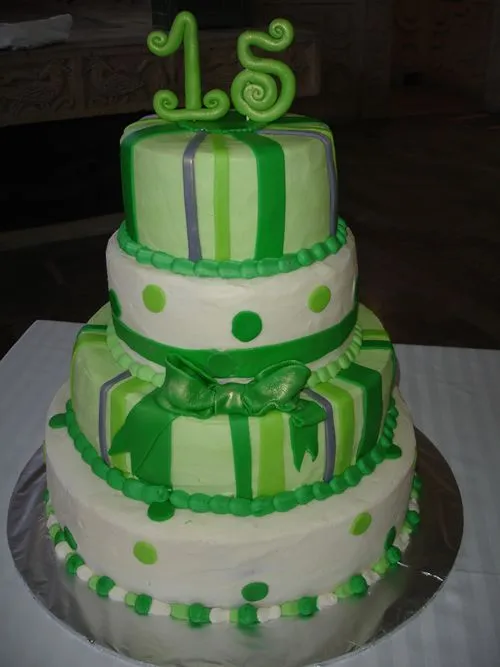 Imagenes de pasteles fondant para 15 años - Imagui