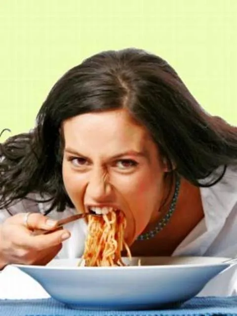 Imagenes de una persona comiendo - Imagui