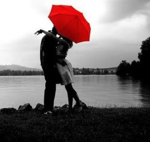 Imágenes románticas de besos bajo lluvia | Imagenes Tiernas ... Imágenes románticas de besos bajo lluvia | Imagenes Tiernas ...
