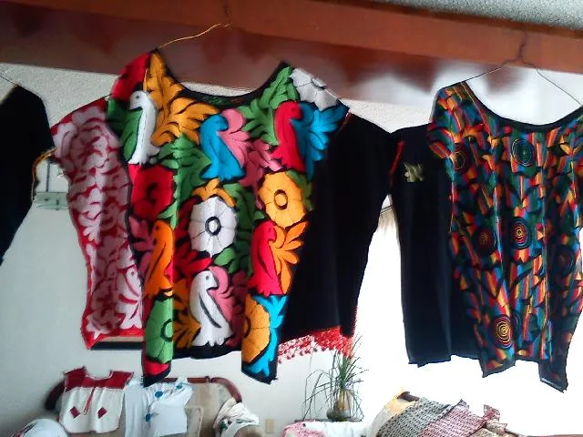 Imágenes de Ropa Artesanal de Oaxaca en Coyoacán