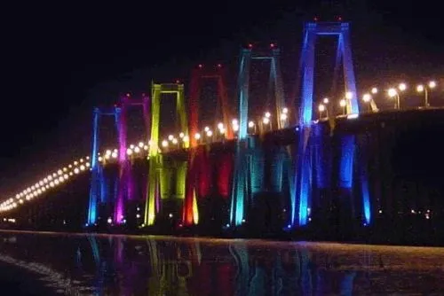 Imgenes De La Construccin Del Puente Sobre El Lago De Maracaibo ...