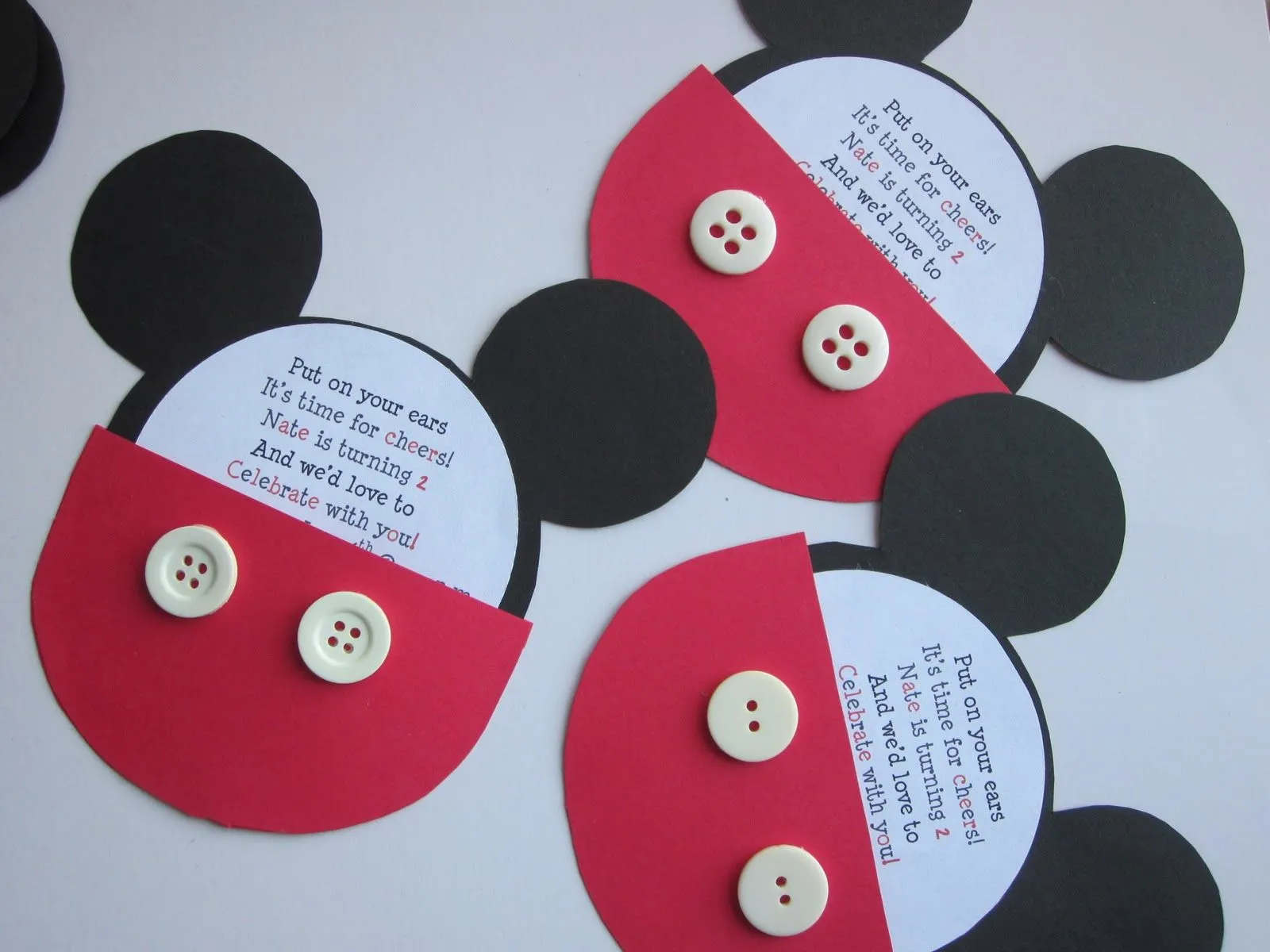 In Flight: Mickey Mouse Birthday Invitation Guest Tutorial