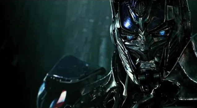 In Transformers 4, Michael Bay Urges You To Smash The Patriarchy