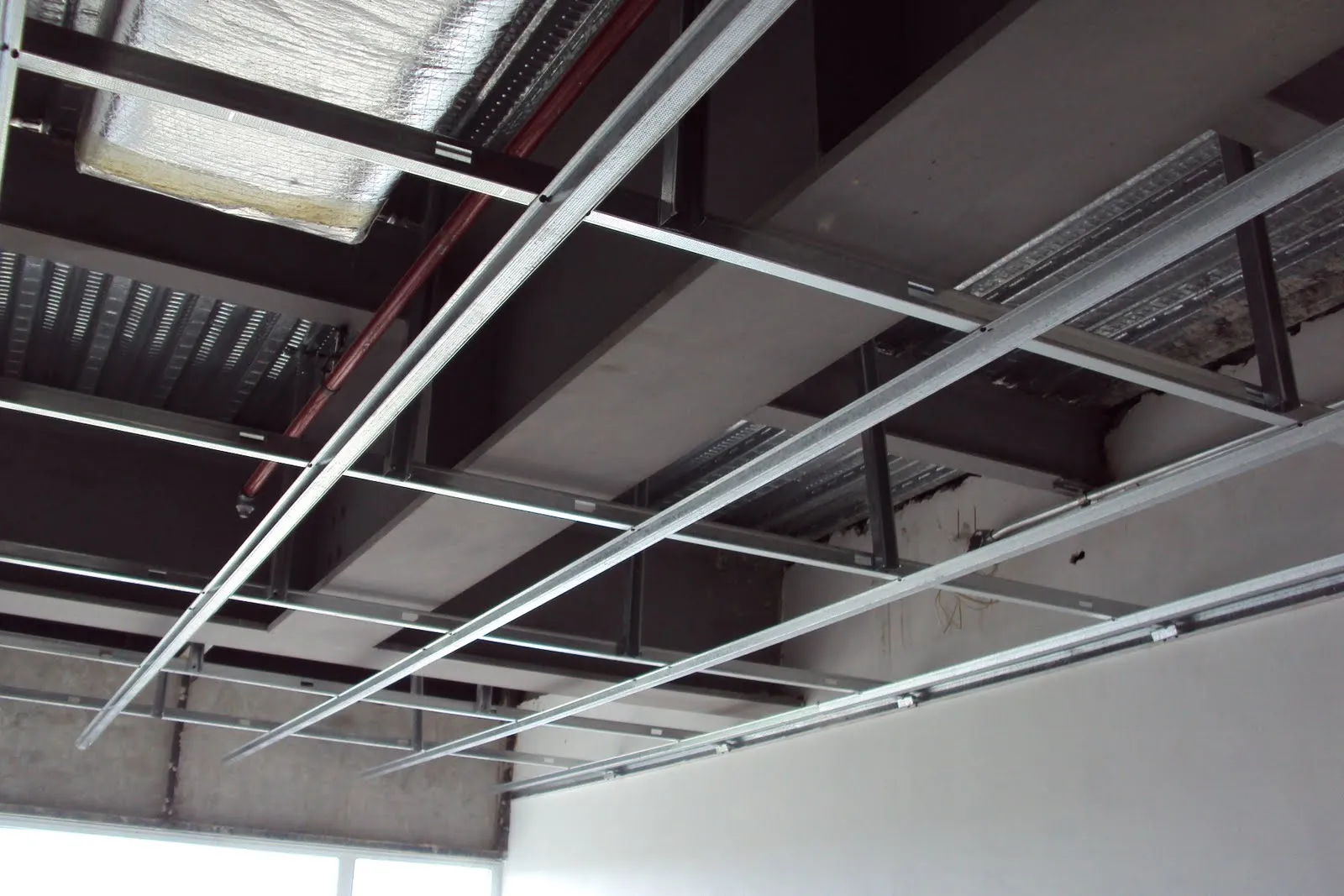 Instalacion de Estructura Techos de Drywall,Habs 201-207 Piso 2/31 ...