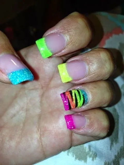 Itziar Abad: Nuevos diseños y colores de uñas!