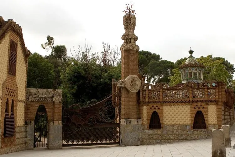 Jardín Hespérides - Gaudi and Barcelona Club