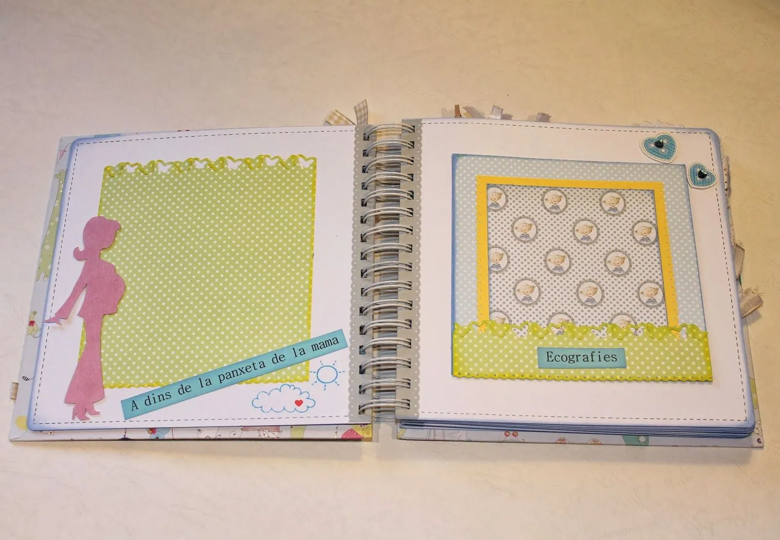 Jardinet de paper: Álbum Scrapbooking para bebe