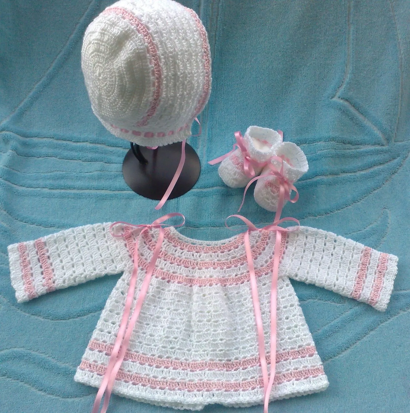 MOD300: Conjunto de bébé de 0 a 3 meses en blanco y rosa. | ROPITA ...